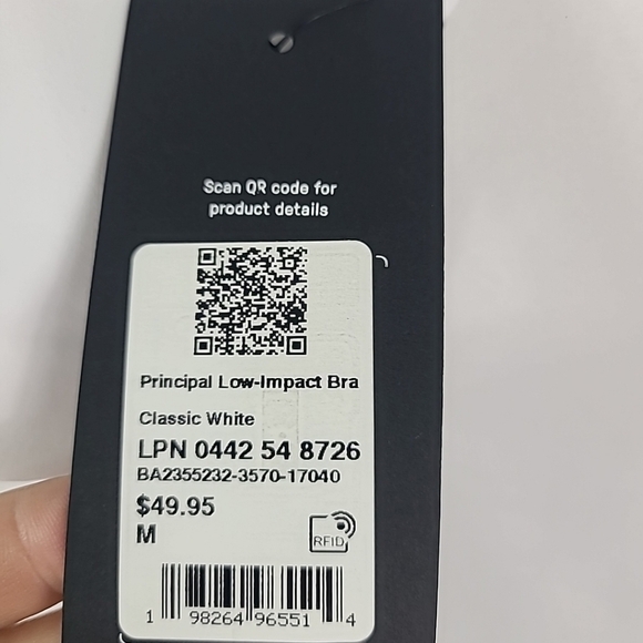 NWT Fabletics Women's Principal Low Impact White Sports Bra Size M MSRP $50 - Picture 3 of 5